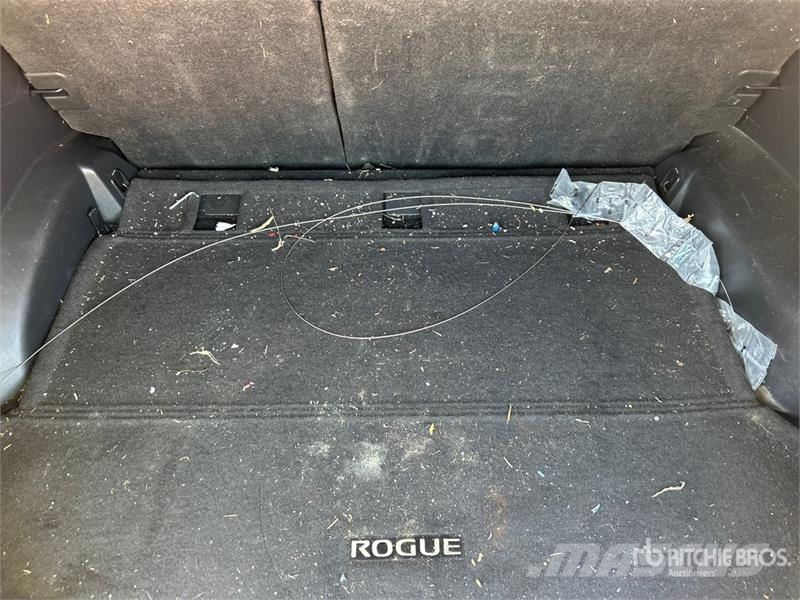 Nissan Rogue 2WD SUV Sõiduautod