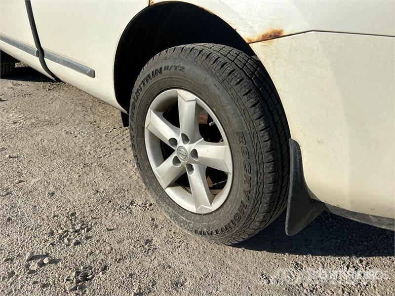Nissan Rogue 2WD SUV Sõiduautod