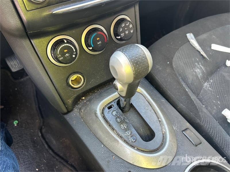 Nissan Rogue 2WD SUV Sõiduautod