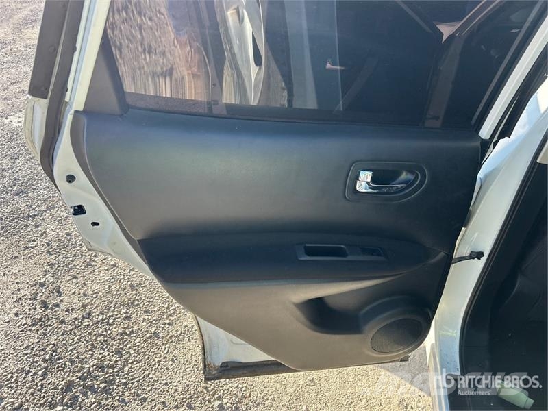 Nissan Rogue 2WD SUV Sõiduautod