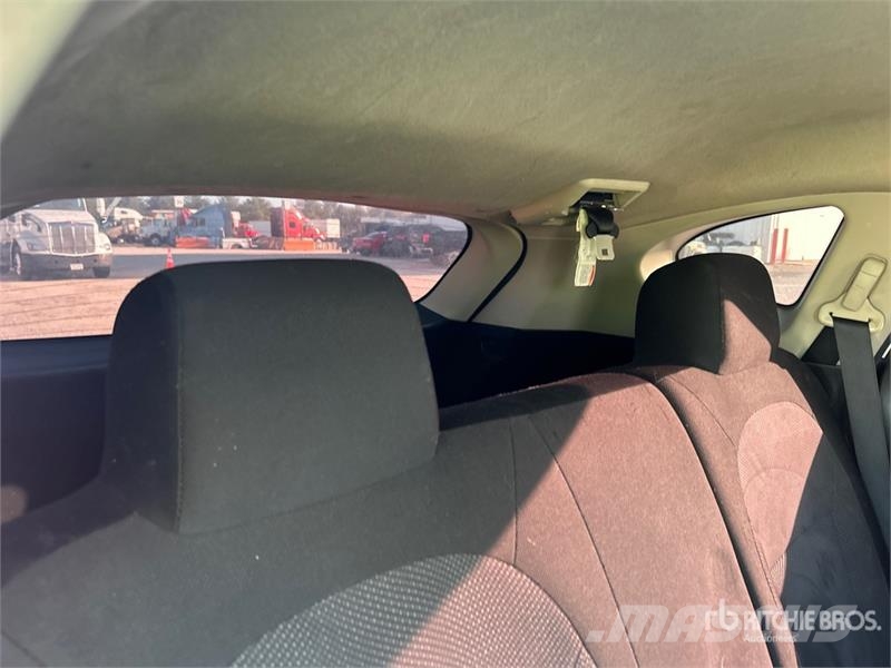Nissan Rogue 2WD SUV Sõiduautod