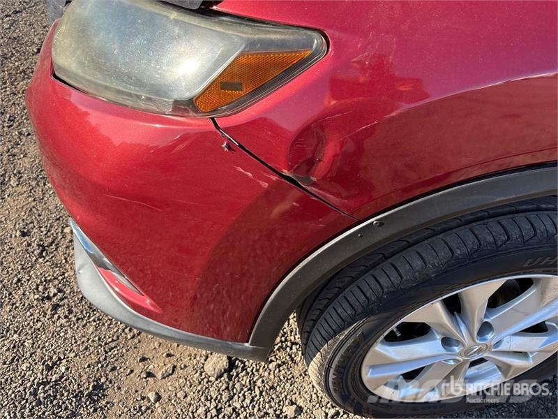 Nissan Rogue 4WD SUV PKWs