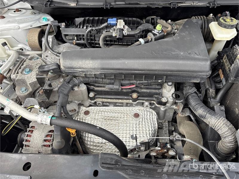 Nissan Rogue AWD SUV Kistehergépjárművek
