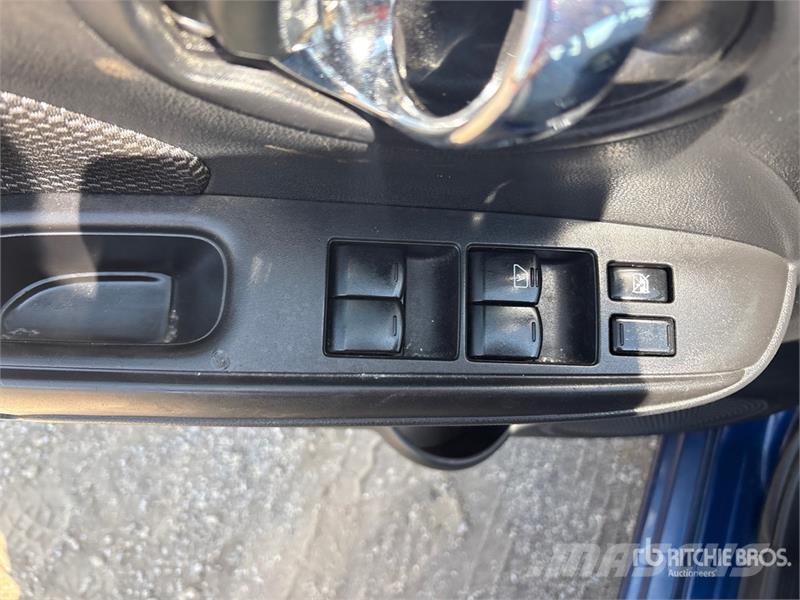 Nissan Versa Automobile Kistehergépjárművek