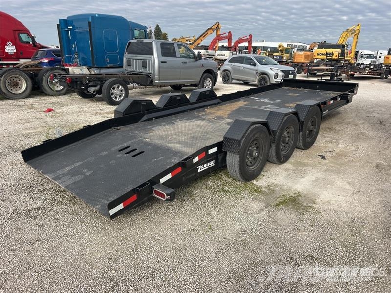  Novae 24 ft Tri/A Equipment Trailer Autovežių priekabos
