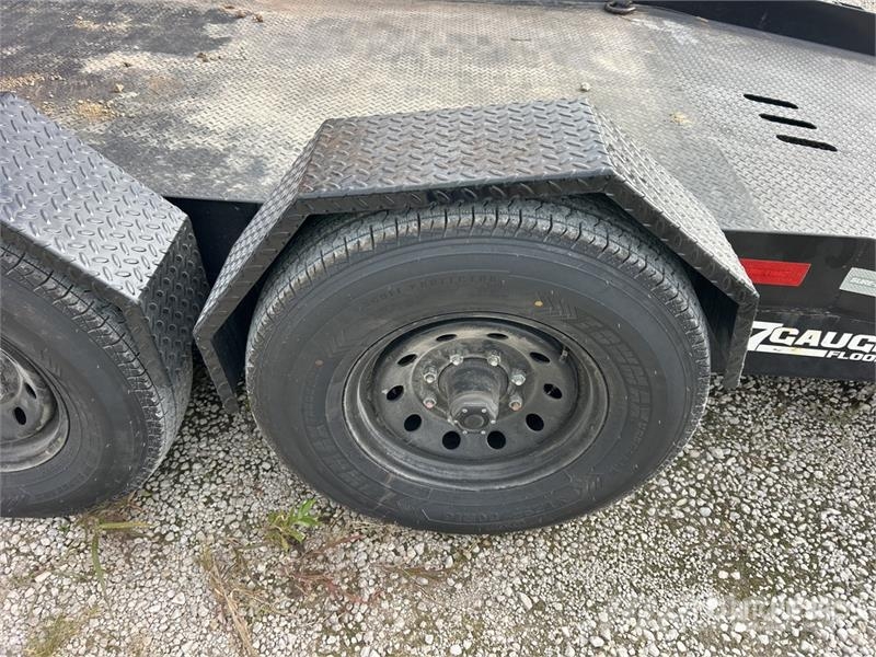  Novae 24 ft Tri/A Equipment Trailer Autovežių priekabos