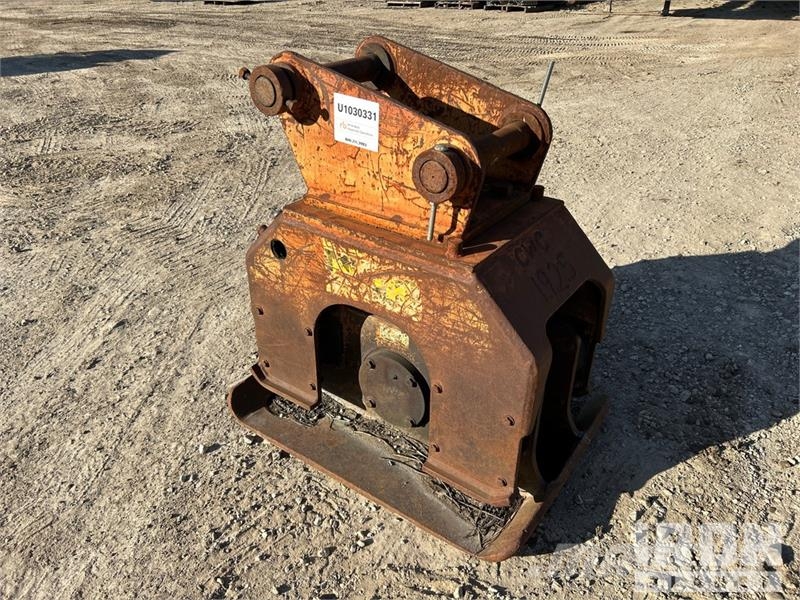 NPK C-6B 30 in Plate Compactor Attachment Plate compactors