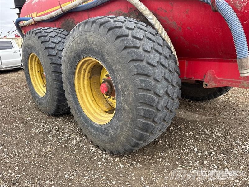 Nuhn VM6525 Liquid T/A Manure Spreader Rozrzutnik obornika