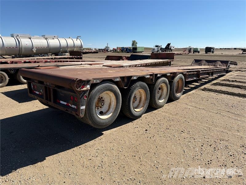 Nuttal 460LB 52 ft Quad/A Step Deck Trailer Nízko rámové nákladné automobily