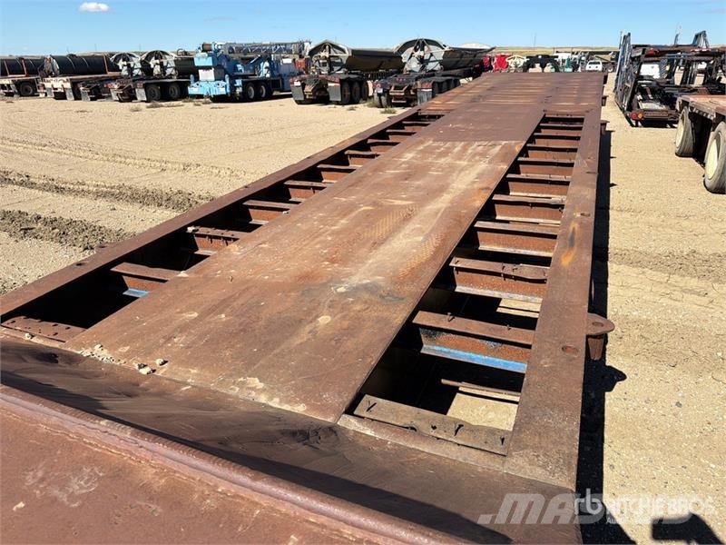Nuttal 460LB 52 ft Quad/A Step Deck Trailer Nízko rámové nákladné automobily