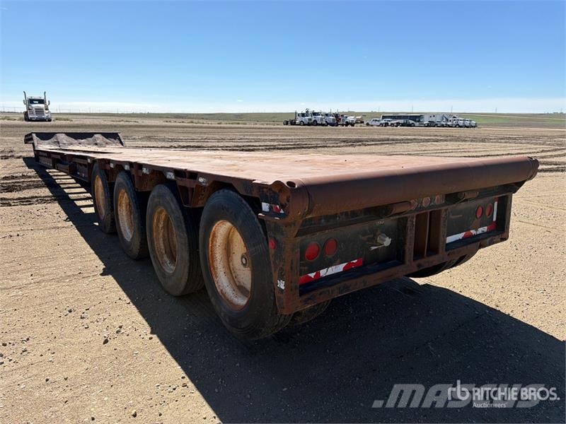 Nuttal 460LB 52 ft Quad/A Step Deck Trailer Nízko rámové nákladné automobily