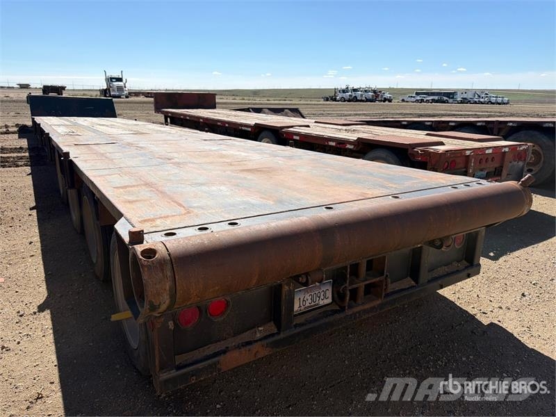  Nuttal 58 ft Quad/A Step Deck Trailer Nízko rámové nákladné automobily