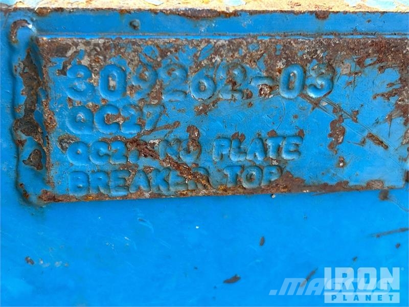 Okada OAC100 18 in Plate Compactor Attachment دكاكات أفقية