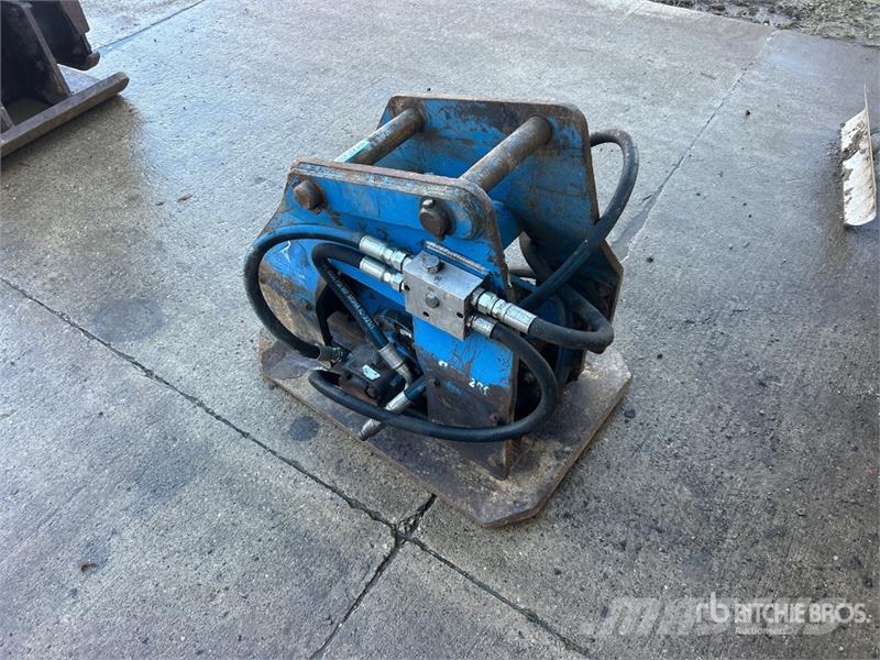 Okada OAC200 Vibrátorok