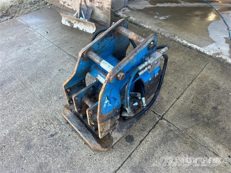 Okada OAC200 Vibrátorok