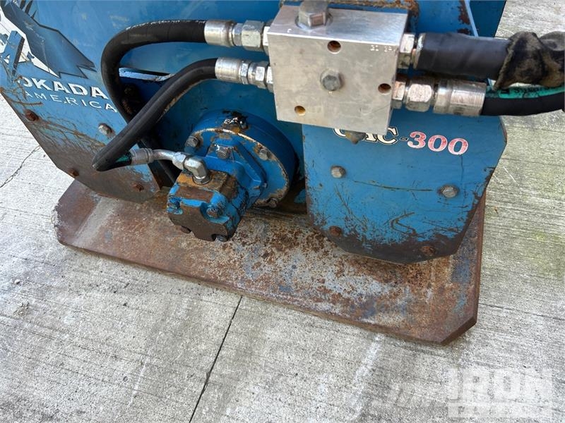 Okada OAC300 Kompaktory