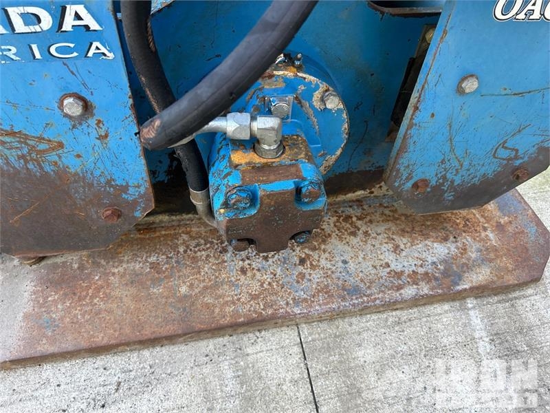 Okada OAC300 Kompaktory