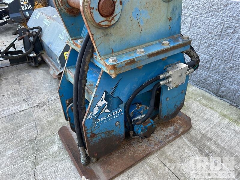Okada OAC300 Kompaktory
