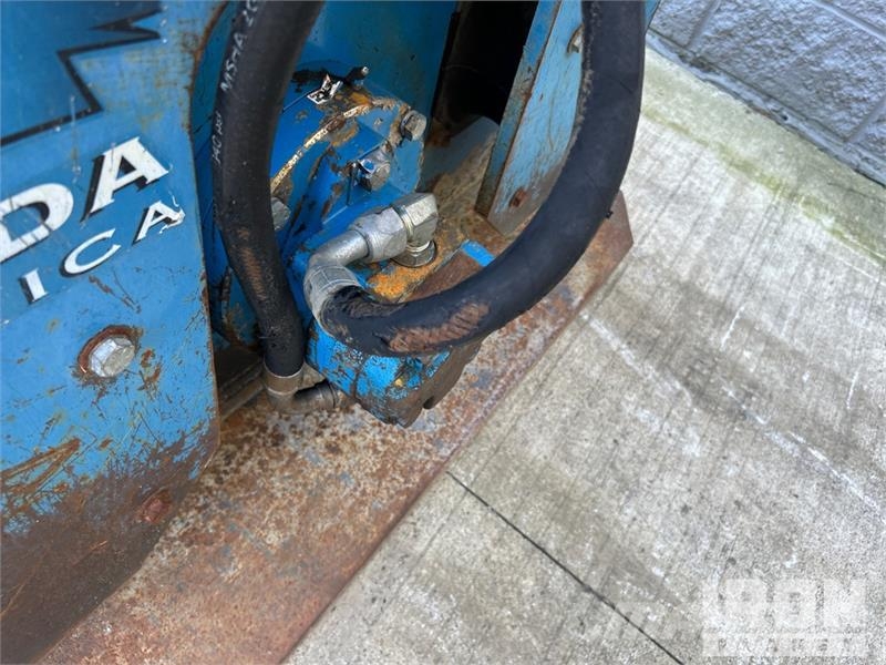 Okada OAC300 Kompaktory