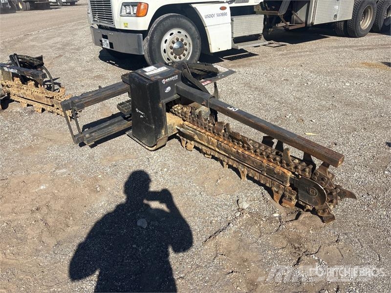 PALADIN 56 in Skid Steer Trencher ماكينات حفر خنادق