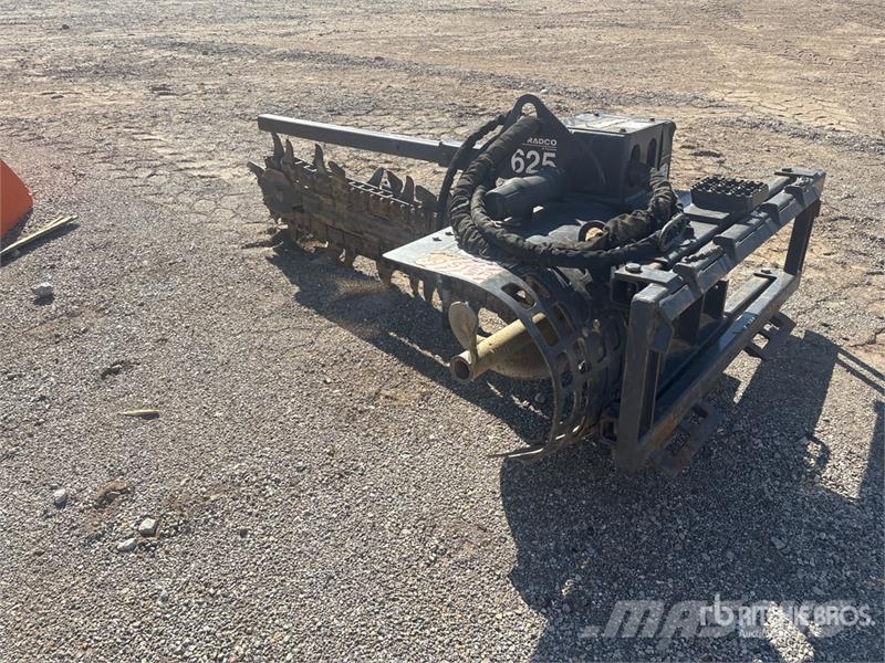 PALADIN 56 in Skid Steer Trencher ماكينات حفر خنادق