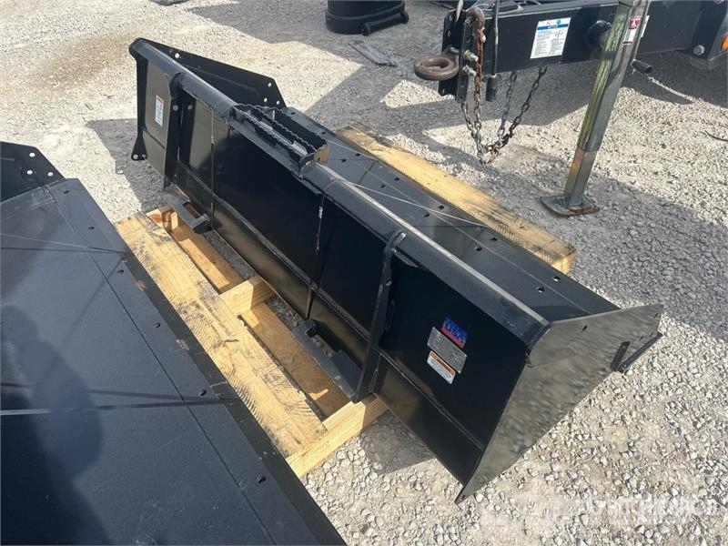 PALADIN Bradco 75 in General Purpose Skid Steer Bucket Pistoane