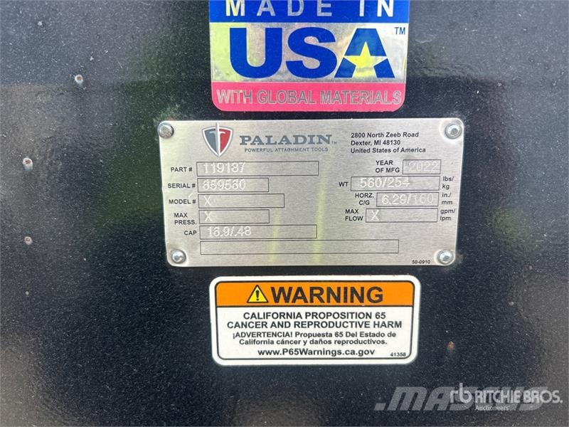 PALADIN Bradco 80 in General Purpose Skid Steer Bucket Pistoane