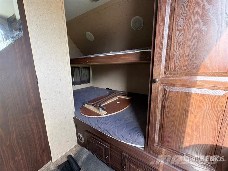  Palamino 21 ft T/A Travel Trailer Інші причепи
