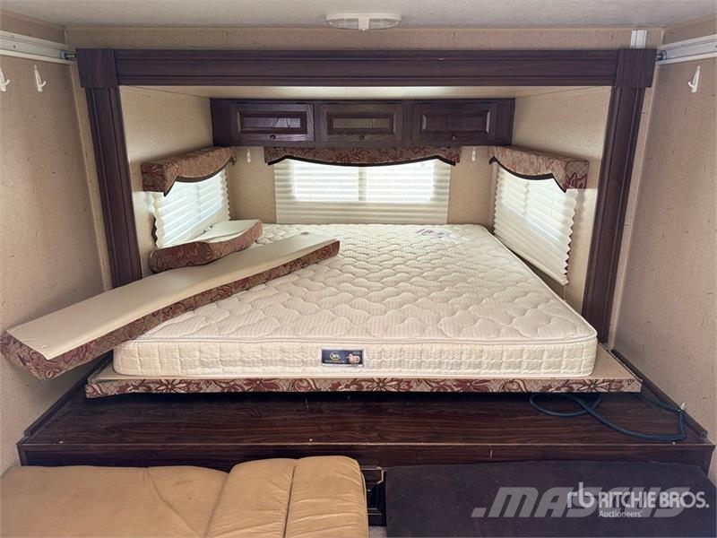  Palamino 21 ft T/A Travel Trailer Інші причепи