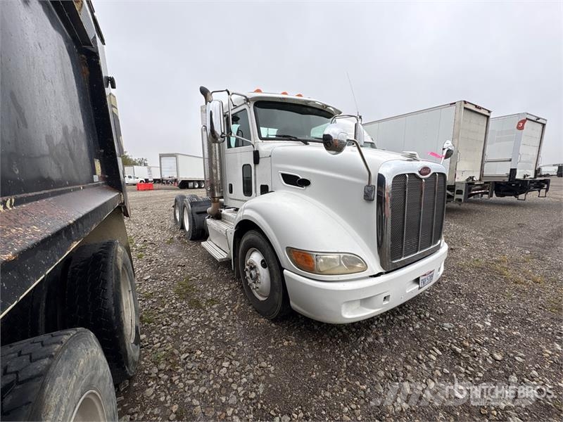 Peterbilt 330 Sadulveokid
