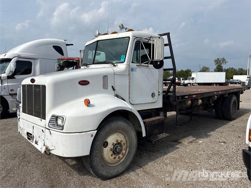 Peterbilt 330 Грузовики-платформы/боковая разгрузка