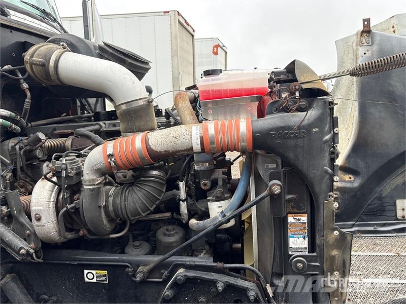 Peterbilt 330 Sadulveokid