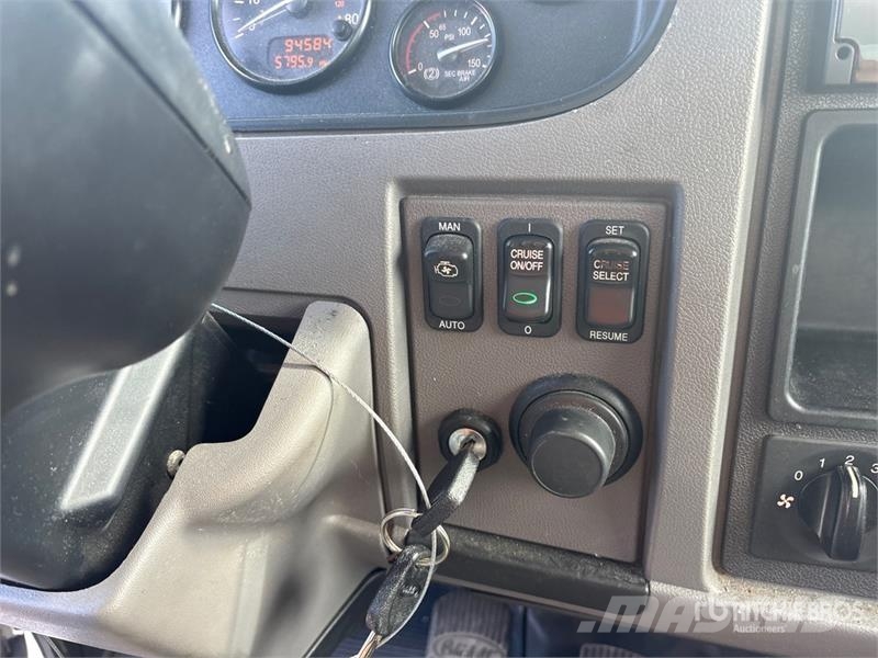 Peterbilt 330 Camiones botelleros