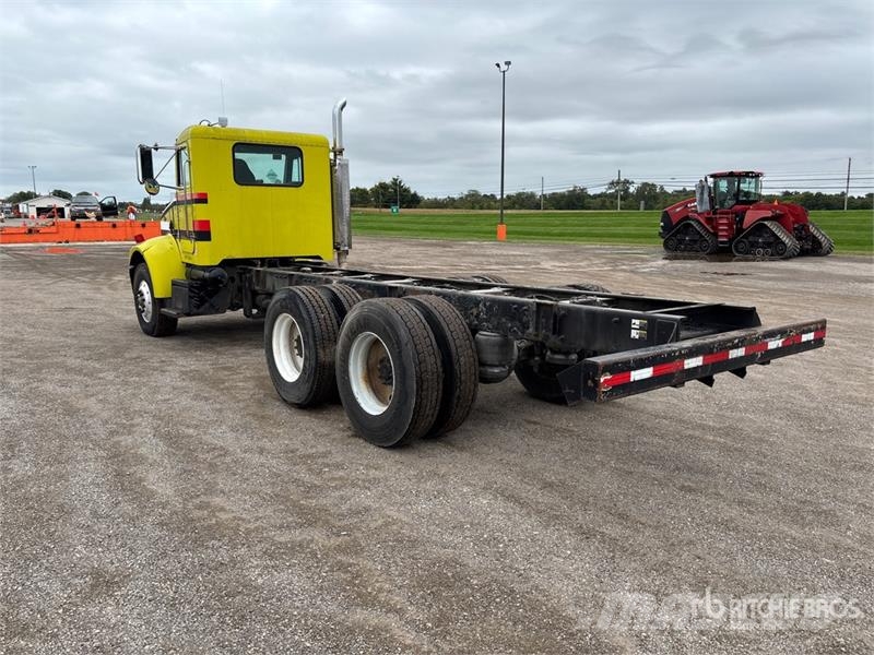 Peterbilt 330 Cabines e interior