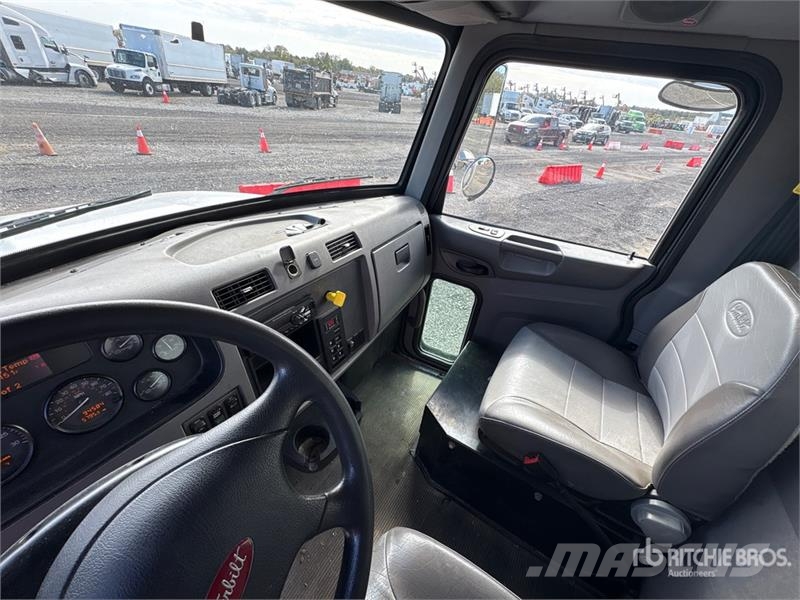 Peterbilt 330 Camiones botelleros