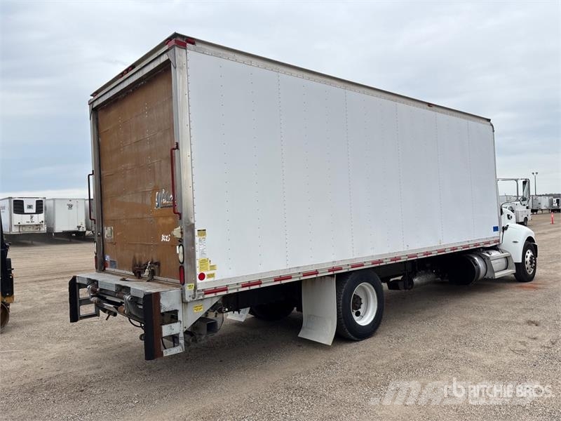 Peterbilt 337 Kofferaufbau