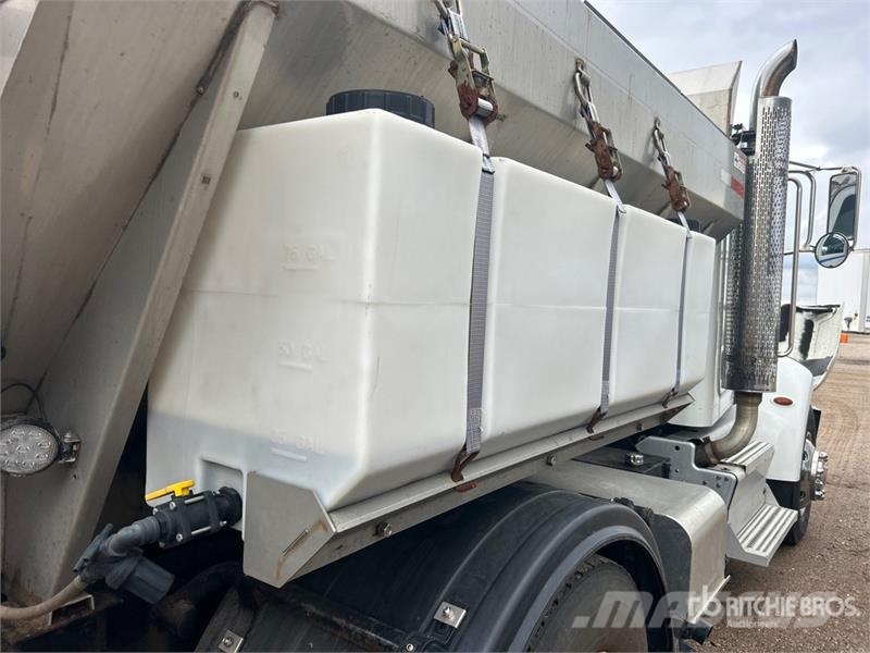 Peterbilt 337 Kommunal-Sonderfahrzeuge