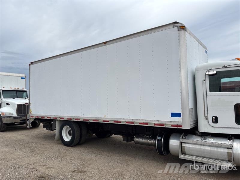 Peterbilt 337 Kofferaufbau
