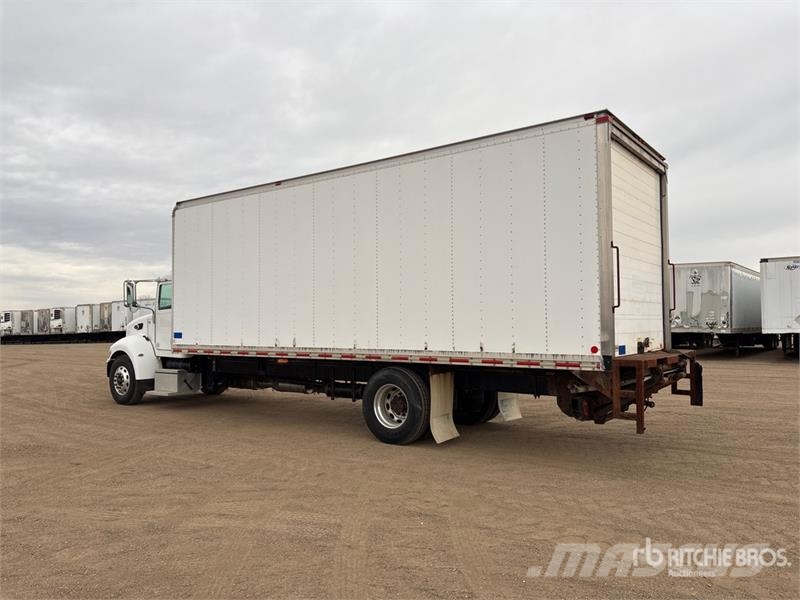 Peterbilt 337 Kofferaufbau