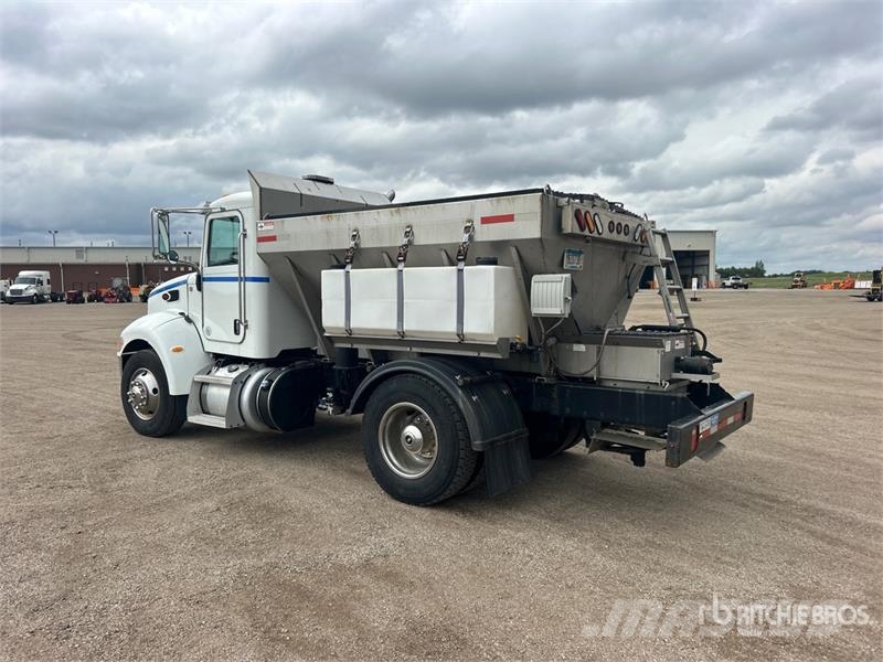 Peterbilt 337 Kommunal-Sonderfahrzeuge