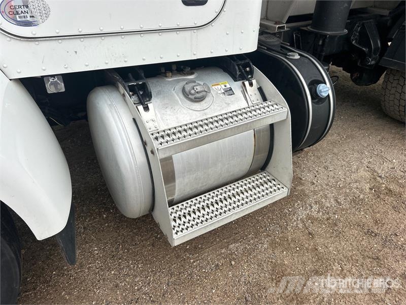 Peterbilt 337 Kommunal-Sonderfahrzeuge