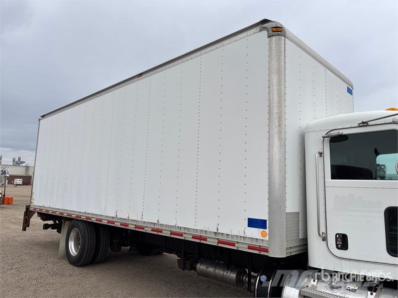 Peterbilt 337 Kofferaufbau