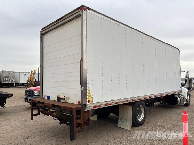 Peterbilt 337 Kofferaufbau