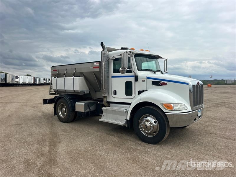 Peterbilt 337 Kommunal-Sonderfahrzeuge