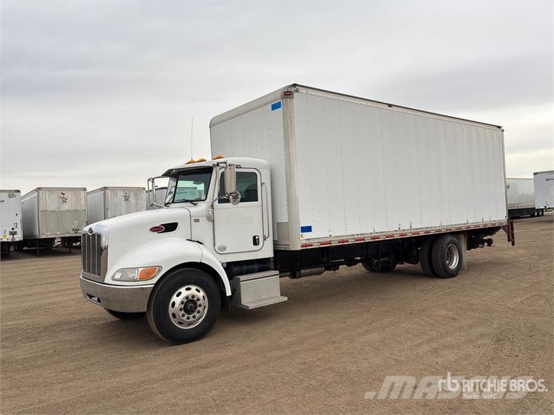 Peterbilt 337 Kofferaufbau