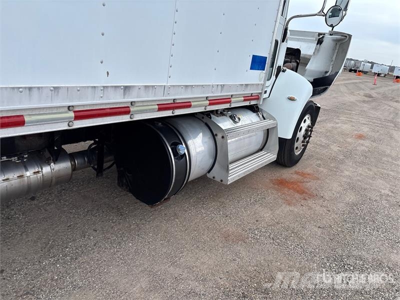 Peterbilt 337 Kofferaufbau