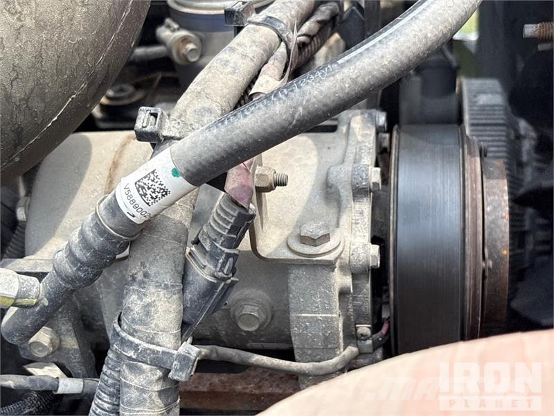 Peterbilt 348 Kombinētās vakumsūkņa mašīnas