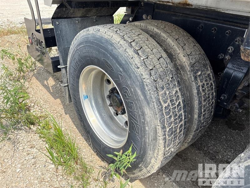 Peterbilt 348 Kombinētās vakumsūkņa mašīnas