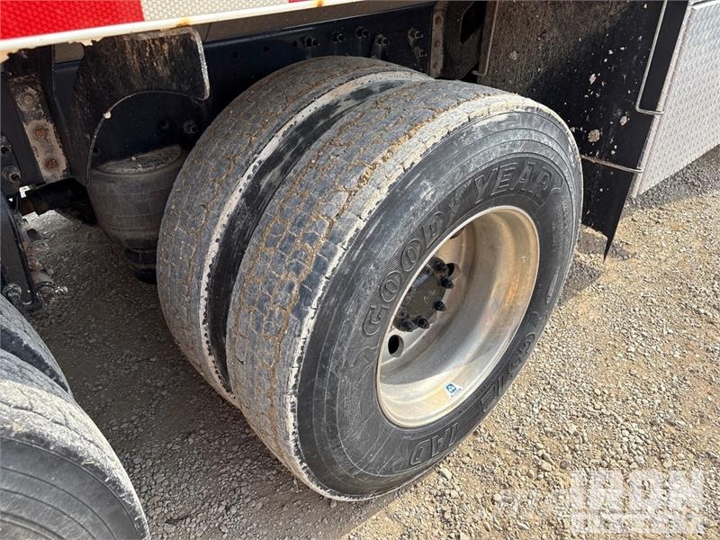 Peterbilt 348 Camiones aspiradores/combi