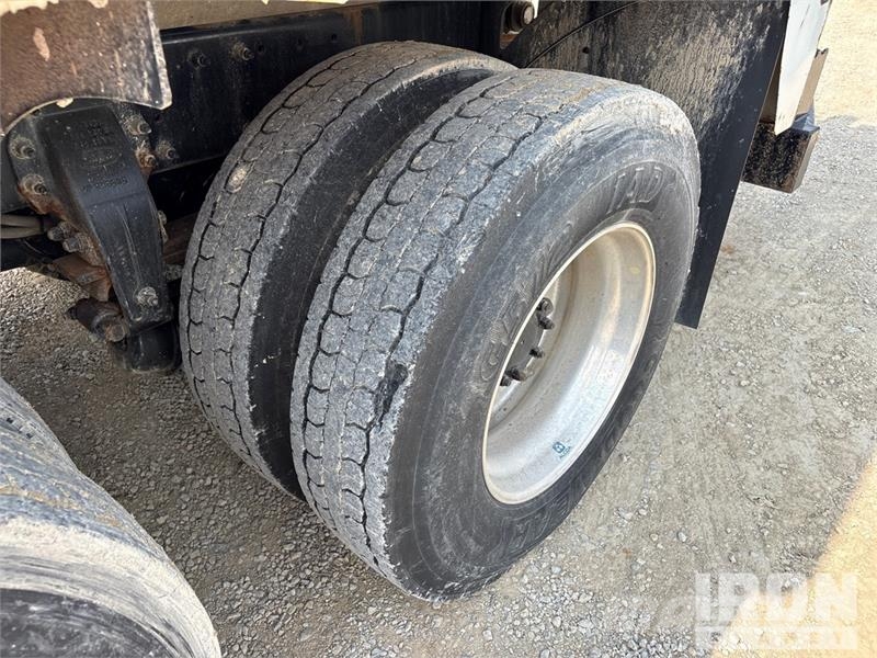 Peterbilt 348 Camiones aspiradores/combi